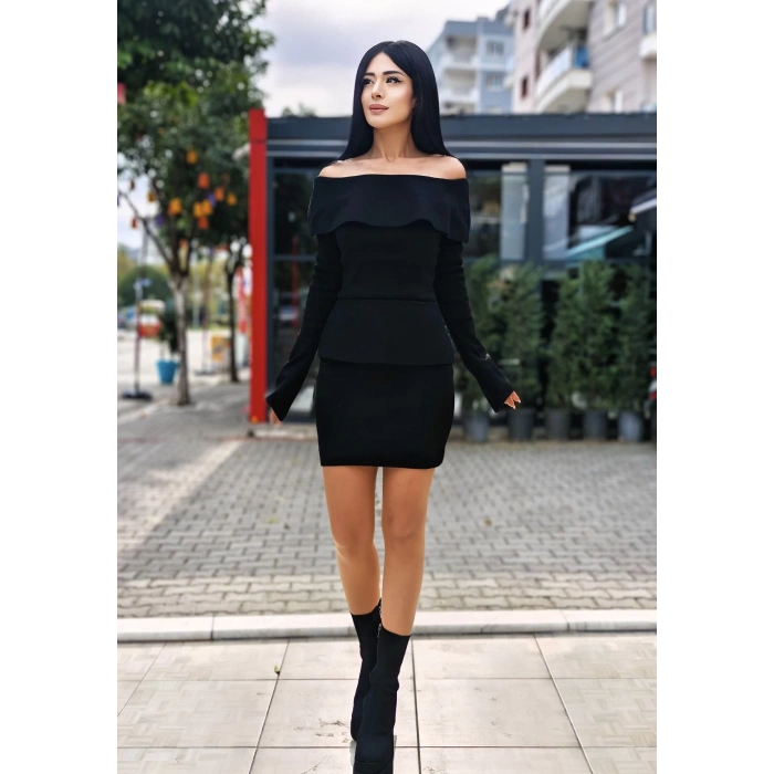 SİYAH KAYIK YAKA TRİKOLU ETEKLİ TAKIM