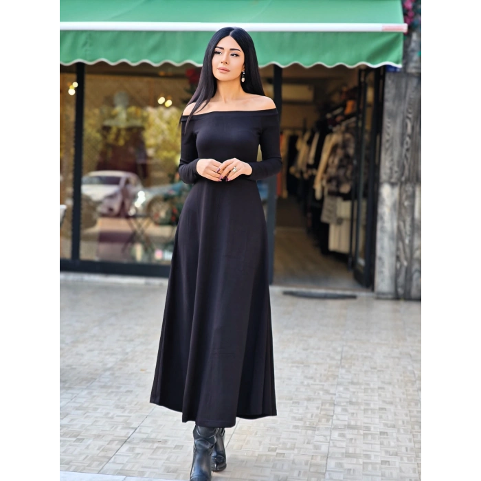 SİYAH KAYIK YAKA UZUN ELBİSE