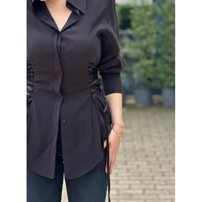 SİYAH KUŞGÖZÜ BAĞLAMA DETAY GÖMLEK