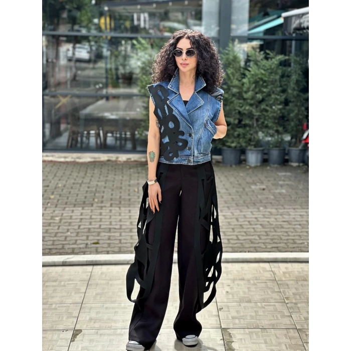 SİYAH ŞEKİL DETAYLI JEAN YELEK