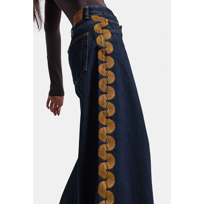 TABA NAKIŞ DETAY TASARIM JEAN ITS