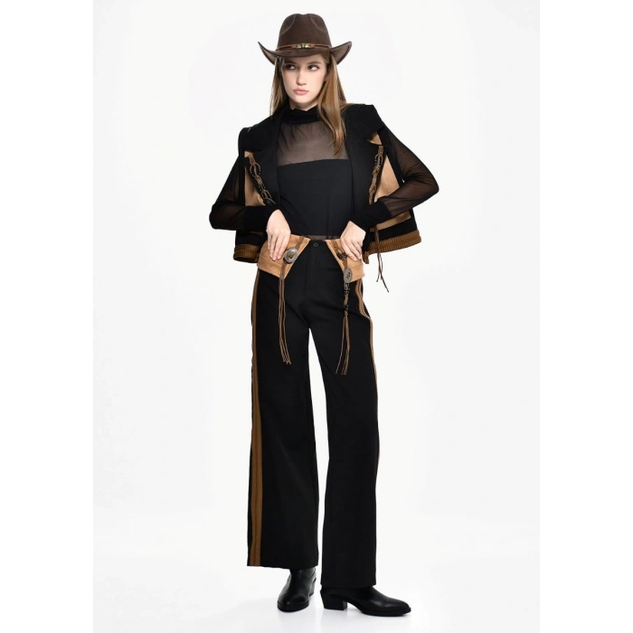 TABA SÜET DETAYLI YELEKLİ TASARIM TAKIM