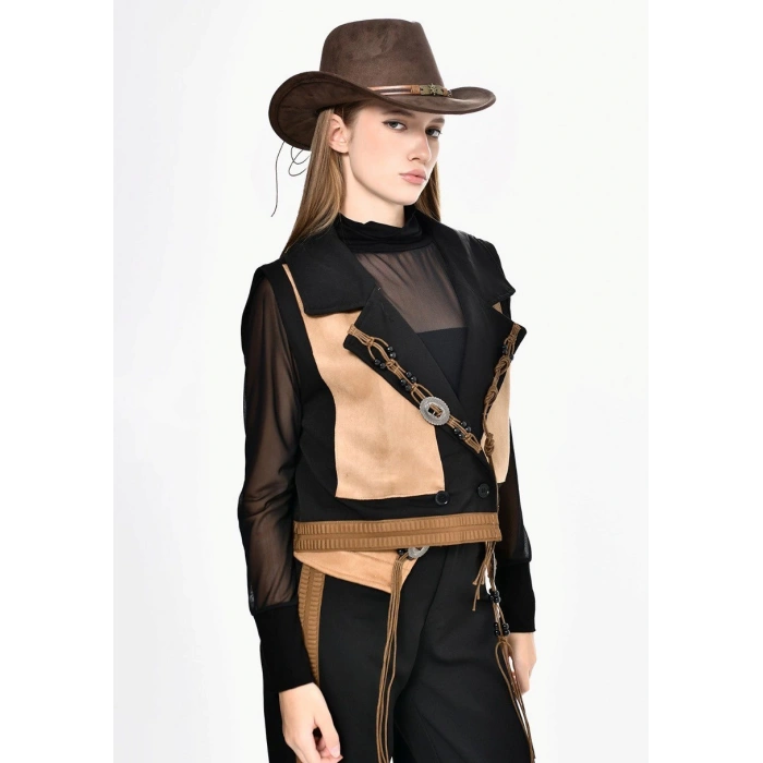 TABA SÜET DETAYLI YELEKLİ TASARIM TAKIM