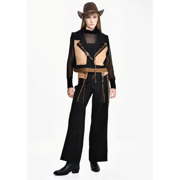 TABA SÜET DETAYLI YELEKLİ TASARIM TAKIM