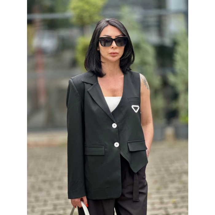 TEK KOL YELEK DETAYLI BLAZER