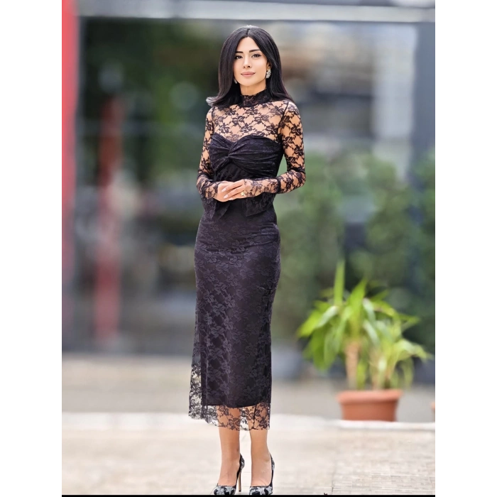 TÜL DETAY SİYAH ELBİSE