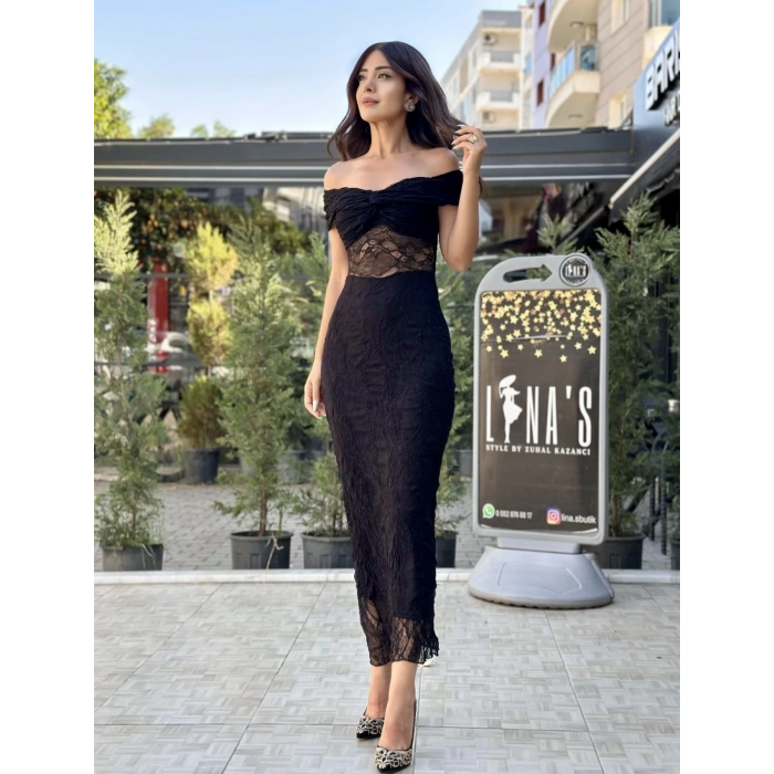TÜL DETAY SİYAH ELBİSE