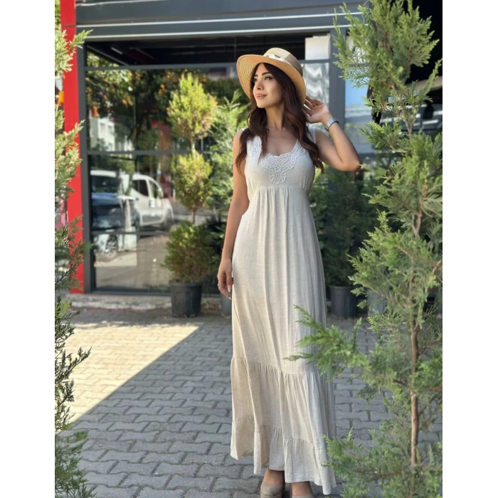 YAKASI İŞLEMELİ KETEN ELBİSE