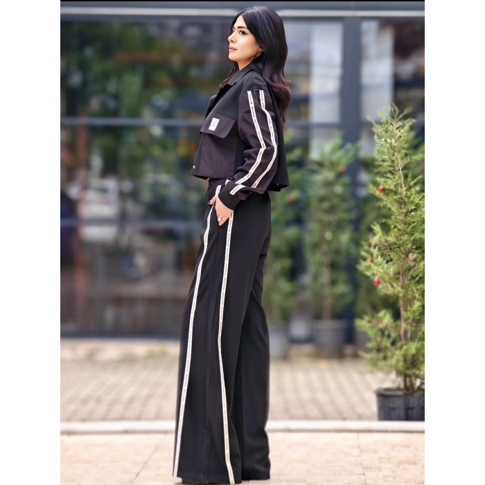 YAN ŞERİTLİ SPOR CEKET SİYAH