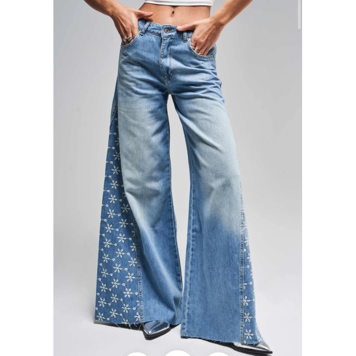 YANLARI ÇİÇEK DETAY JEAN PANTOLON