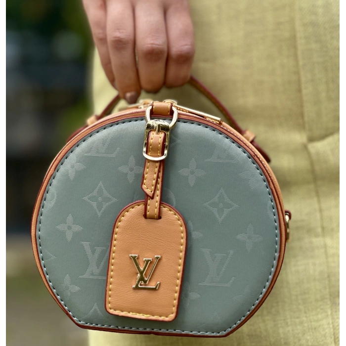 YUVARLAK KAHVERENGİ DERİ DETAYLI SU YEŞİLİ ÇANTA