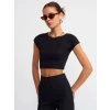 KISA CROPTOP DLVN
