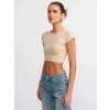 KISA CROPTOP DLVN