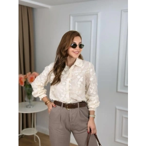 ÇİÇEK KABARTMALI GÖMLEK