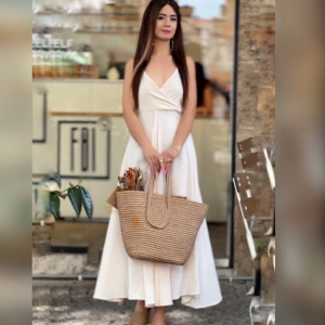 EKRU SIRT BAĞLAMALI ELBİSE