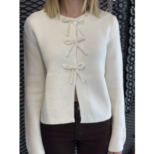 İNCİ FİYONK AKSESUARLI HIRKA