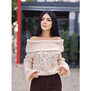 İNCİ TÜL DETAY KAYIK YAKA TRİKO KAZAK