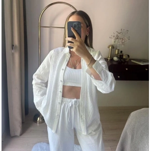 ÖNÜ ÖRGÜLÜ BEYAZ GÖMLEK