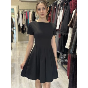 PİLE GEÇİŞLİ SİYAH ELBİSE