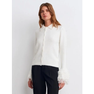 POLO YAKA DÜĞMELİ PÜSKÜLLÜ HIRKA