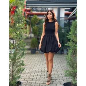 SİYAH BALON ETEK ELBİSE