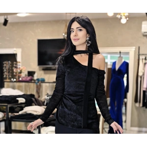 SİYAH KADİFE DOKULU BLUZ