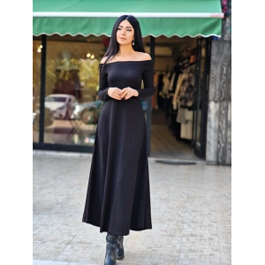 SİYAH KAYIK YAKA UZUN ELBİSE