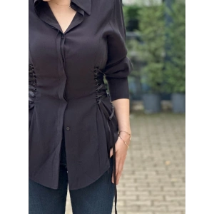 SİYAH KUŞGÖZÜ BAĞLAMA DETAY GÖMLEK