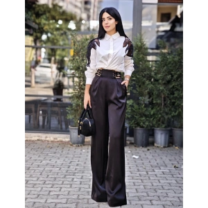 SİYAH TÜL İŞLEMELİ BEYAZ GÖMLEK