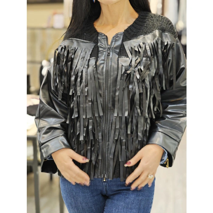 DERİ PÜSKÜL VE TRİKO DETAYLI HIRKA