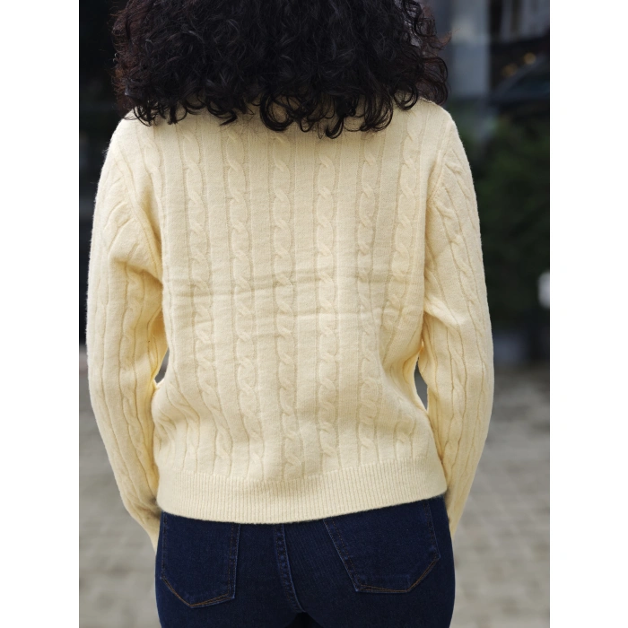 FULARLU TRİKO KAZAK