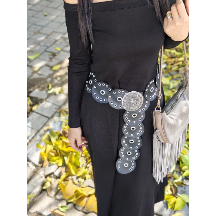 SİYAH KAYIK YAKA UZUN ELBİSE