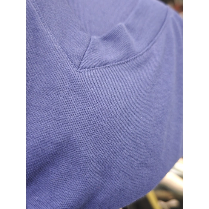 V YAKA LACİVERT TİŞÖRT