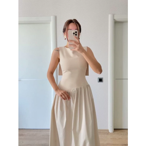 Arkası Kanatlı Uzun Kadın Elbise- Bej