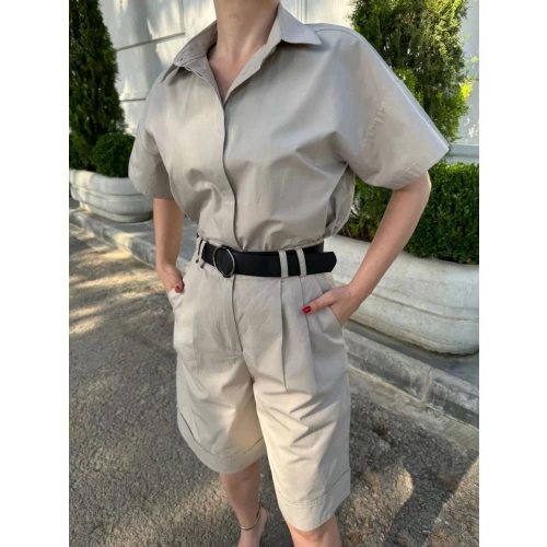 Kadın Yakalı Gömlek Kemerli Şortlu Takım - Gri