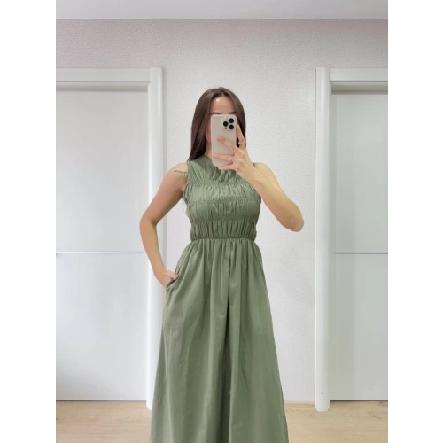 Kolsuz Göğüs Lastıklı Uzun Elbise - Yeşil