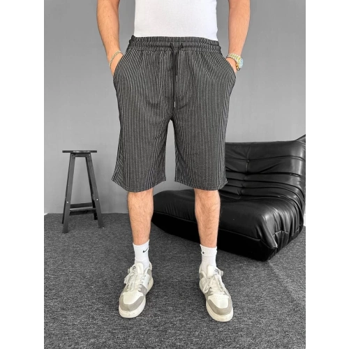 Su Yolu Çizgili Cepli Şort- Siyah