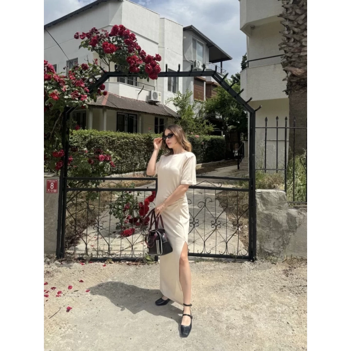 Kadın Kısa Kollu Uzun Yandan Yırtmaçlı Elbise - Beyaz