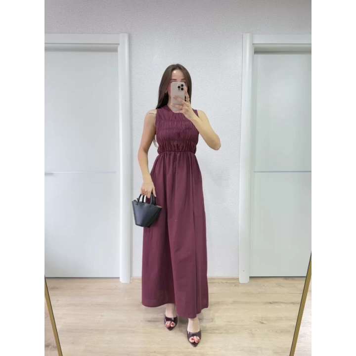 Kolsuz Göğüs Lastıklı Uzun Elbise - Bordo