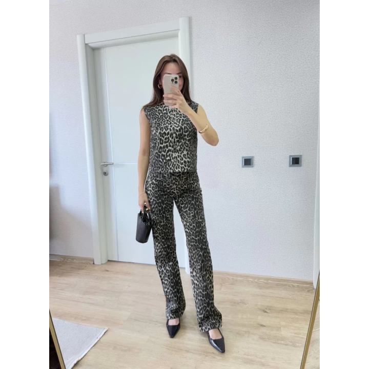 leopar desenli Düğmeli Bluzlu Pantolon İkili Takım -Leopar