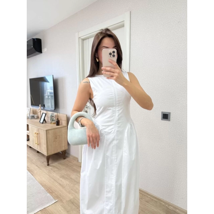 Önden Fermuar detaylı Kolsuz Uzun Elbise - Beyaz