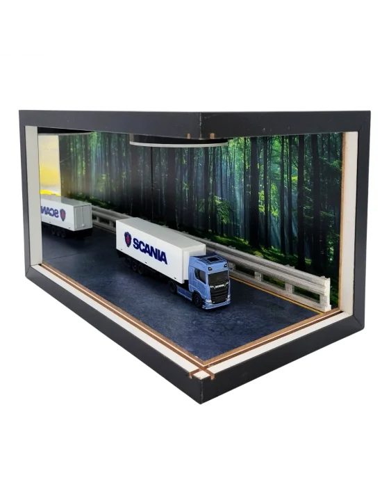 Timber Route Işıklı Ahşap Diorama Vitrin | Scania Tır