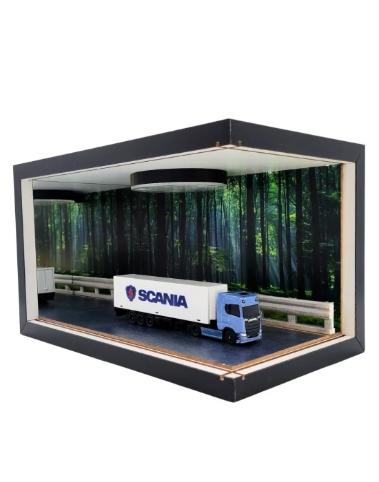 Timber Route Işıklı Ahşap Diorama Vitrin | Scania Tır