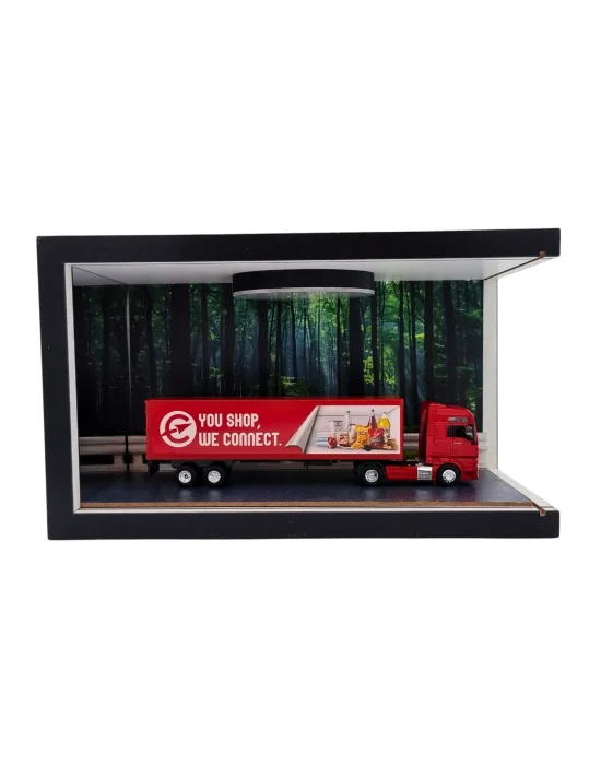 The Logistics Horizon Ahşap Işıklı Diorama Vitrin | MAN Tır