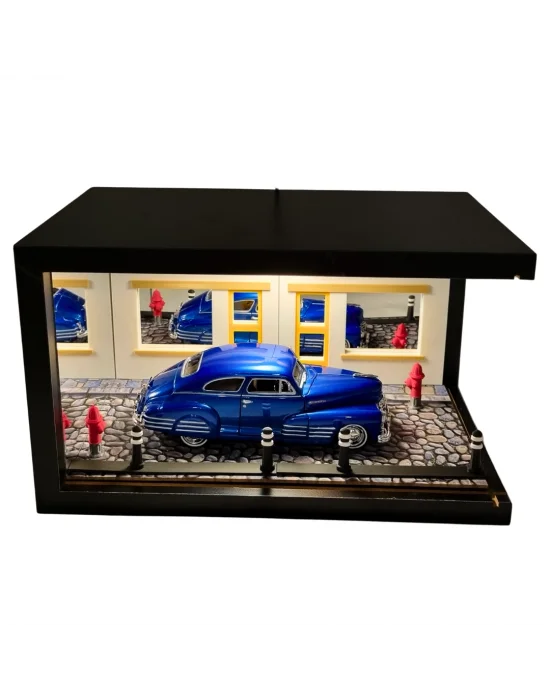 Sapphire Street Işıklı Ahşap Diorama Vitrin | 1:24 1948 Chevy Aerosedan Fleetline