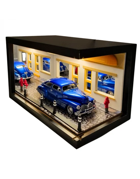Sapphire Street Işıklı Ahşap Diorama Vitrin | 1:24 1948 Chevy Aerosedan Fleetline