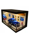 Sapphire Street Işıklı Ahşap Diorama Vitrin | 1:24 1948 Chevy Aerosedan Fleetline