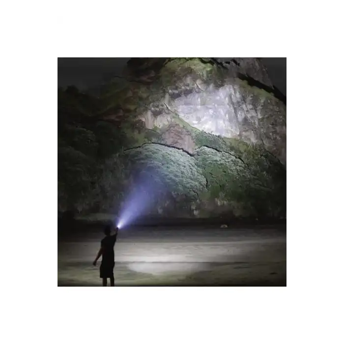 Rox 0214 Şarjlı Led El Feneri 6000 Lümen