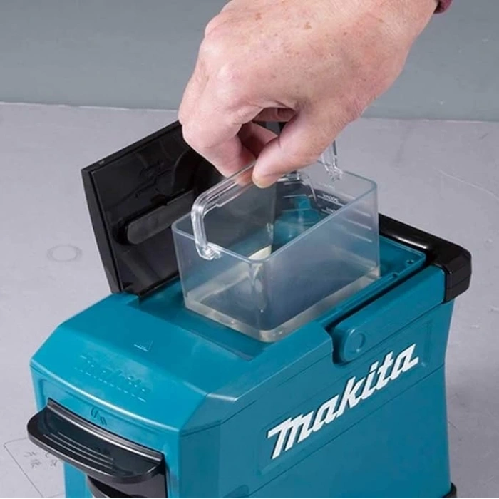 Makita DCM501Z Akülü Çay,Kahve Makinesi 18 V (pilsiz, şarj cihazı hariç)
