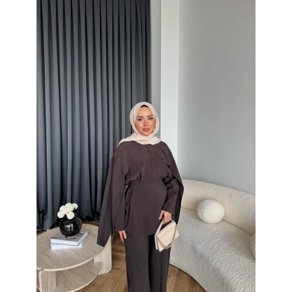 Tb - Beslan Pelerin Detaylı Takım - Kahve